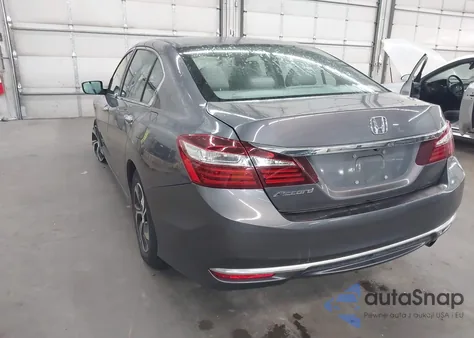 2017 Honda Accord Lx z USA, uszkodzony, nr VIN 1HGCR2F38HA248553